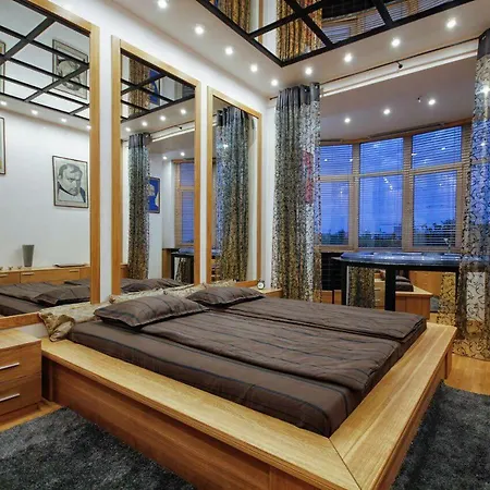 Luxury 4br Sea View With A Theatre And A Huge Jacuzzi Lejlighed